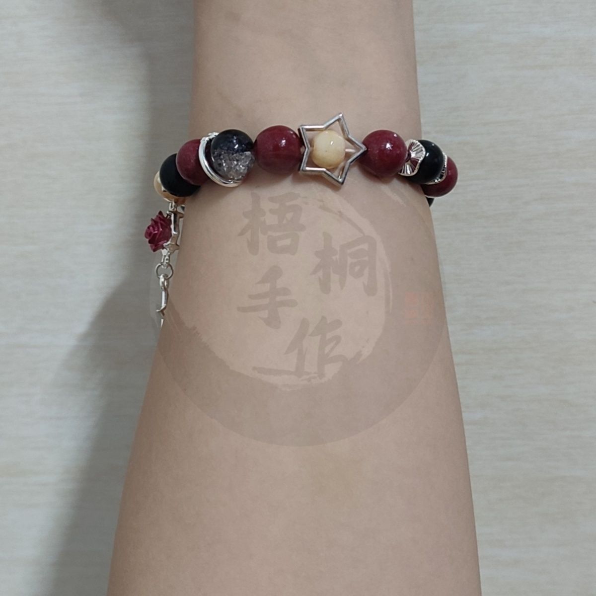 Gelang Anime The Freak Circus  - Cute Anime Merchandise ulasan dan harga